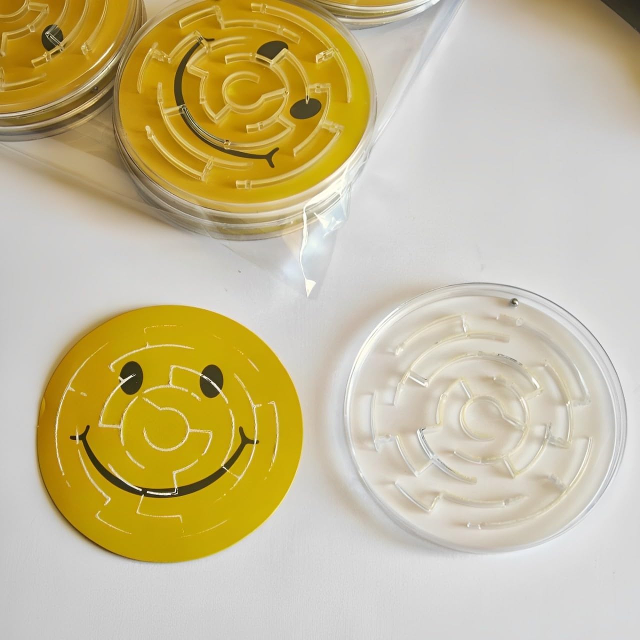 Amscan Smile Maze Puzzles 12 Pack