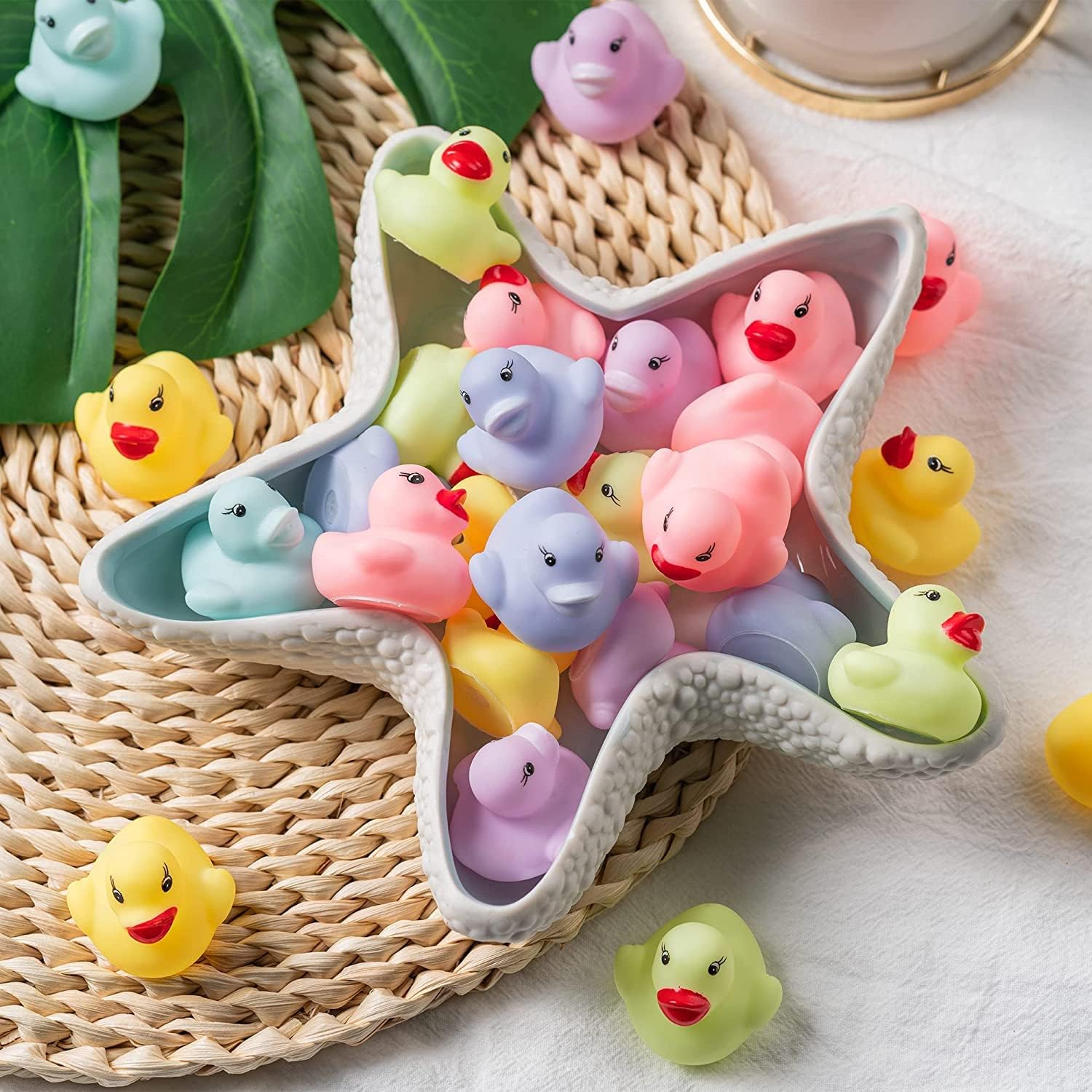Haooryx 60Pcs Colorful Mini Rubber Ducks Set