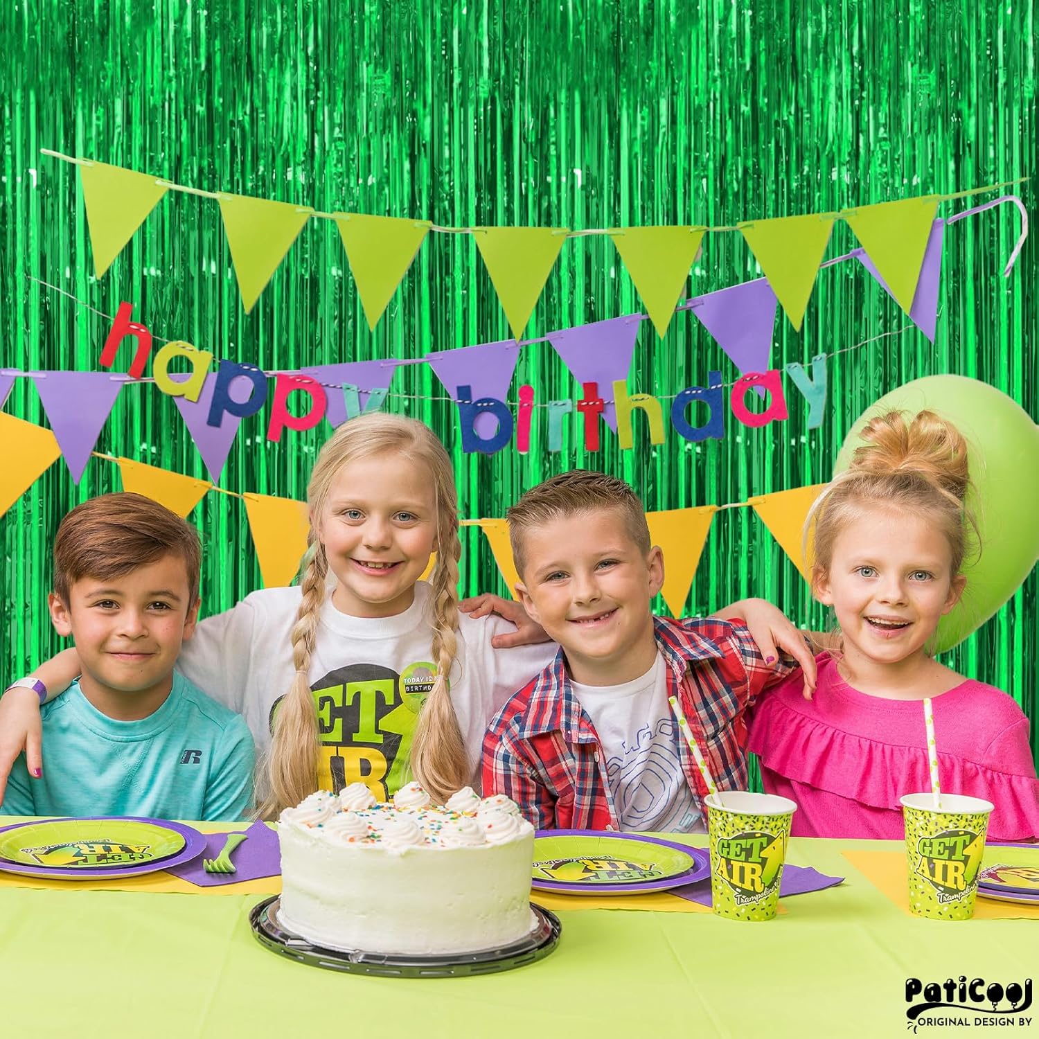 Green Streamers Party Decorations 4 Pack 32 x 82 FT