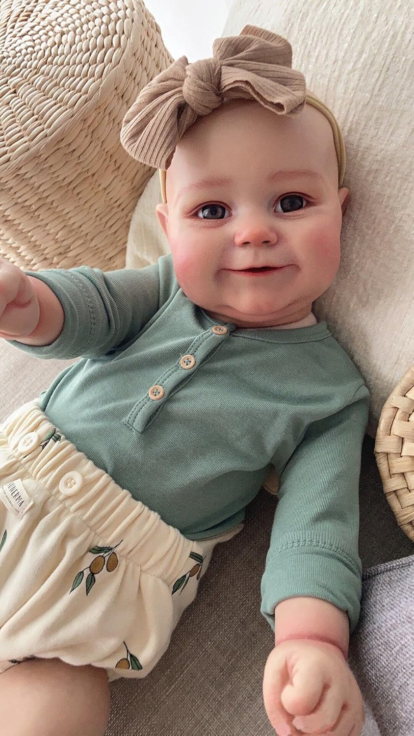 50CM Soft Reborn Toddler Girl Doll with Clothes and Accessories