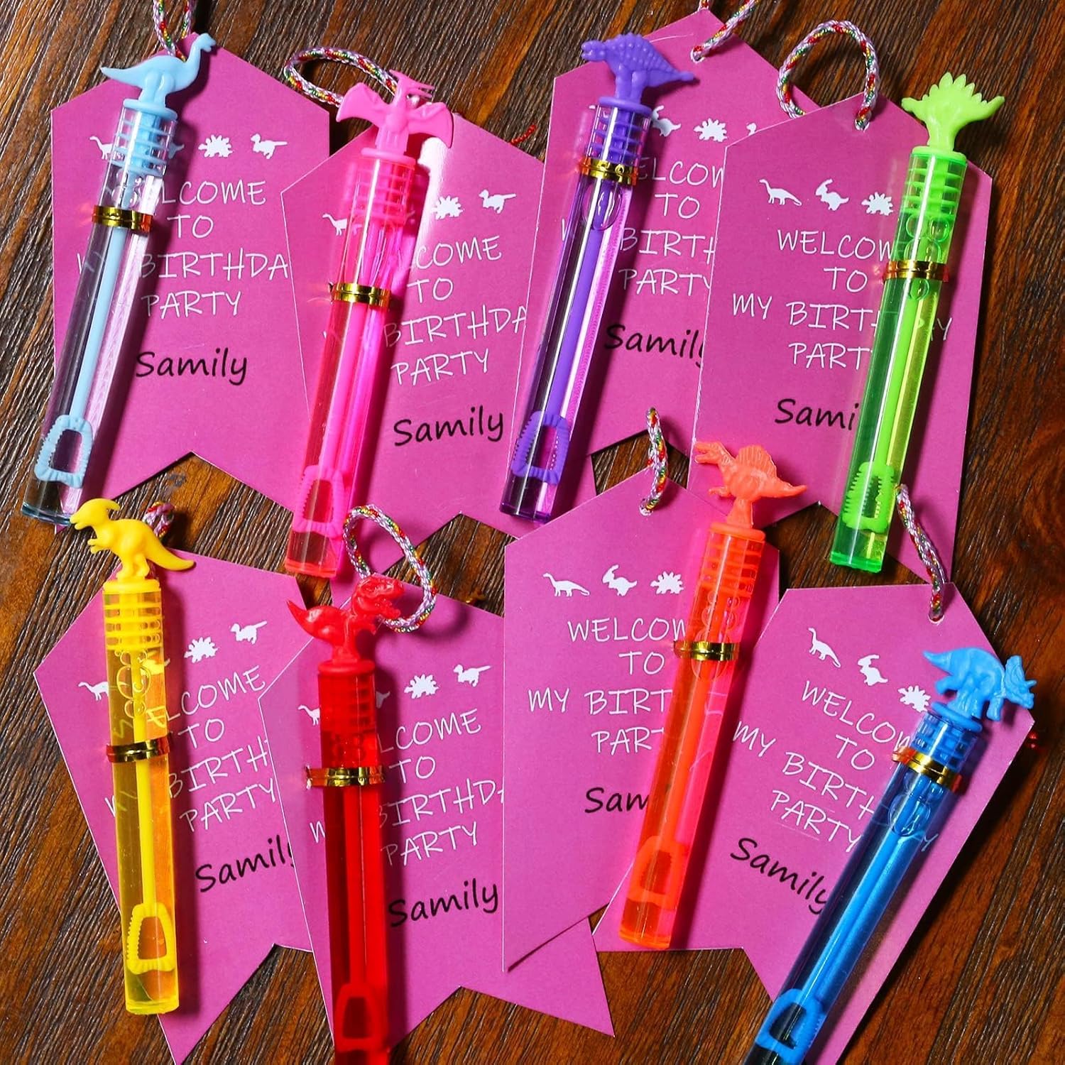 32 Pack Bubbles with Dinosaur Wands and Gift Box