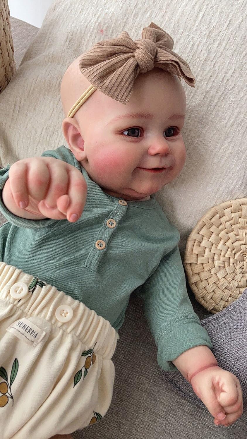 50CM Soft Reborn Toddler Girl Doll with Clothes and Accessories